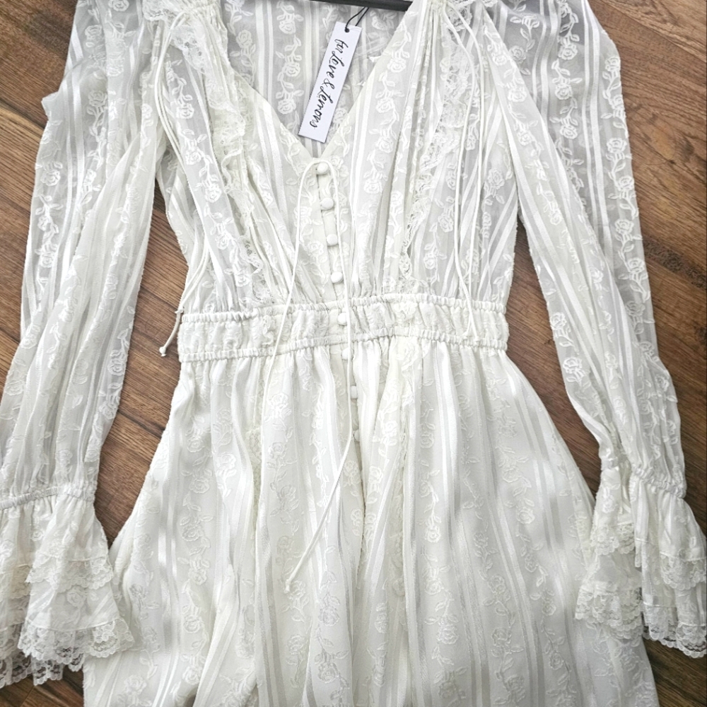 For love and lemons - grace mini dress in cream - Picture 3 of 4